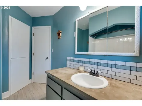 514 SE 61st Avenue Portland OR 97215