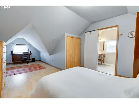514 SE 61st Avenue Portland OR 97215