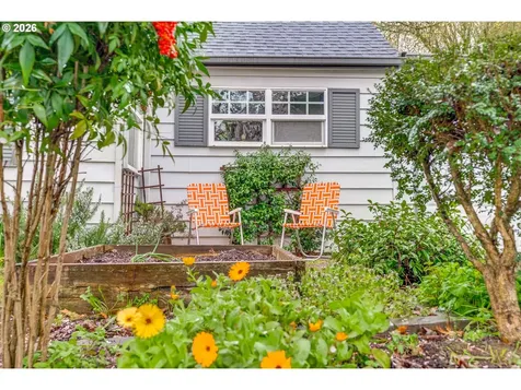 514 SE 61st Avenue Portland OR 97215