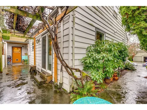 514 SE 61st Avenue Portland OR 97215