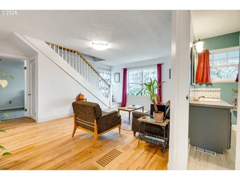 514 SE 61st Avenue Portland OR 97215