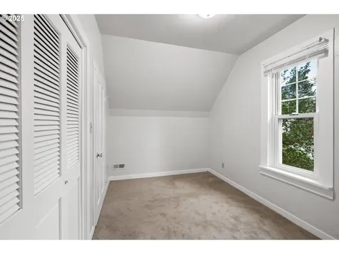 343 NE Jackson Street Hillsboro OR 97124