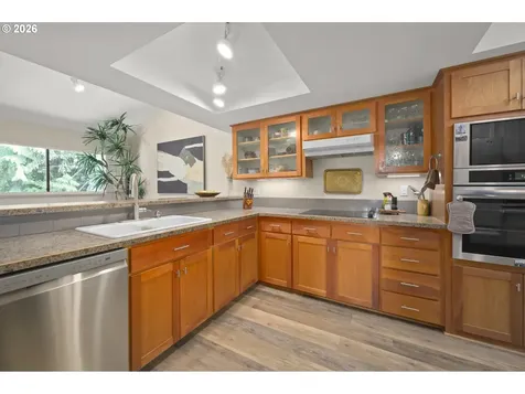 2094 Lake Isle Drive Eugene OR 97401
