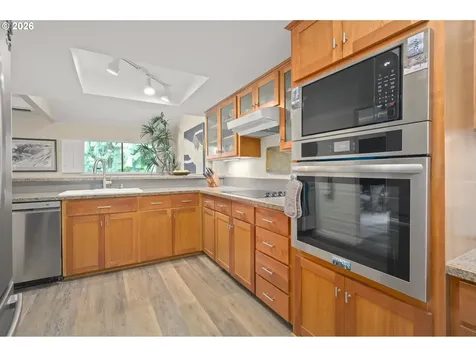 2094 Lake Isle Drive Eugene OR 97401