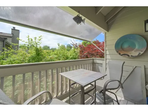 2094 Lake Isle Drive Eugene OR 97401