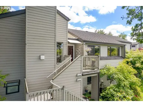 2094 Lake Isle Drive Eugene OR 97401