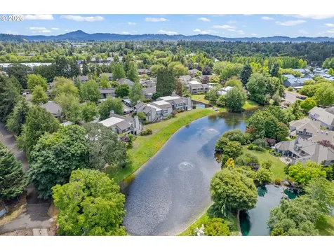 2094 Lake Isle Drive Eugene OR 97401