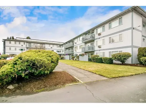 2005 Tibbetts Drive Longview WA 98632