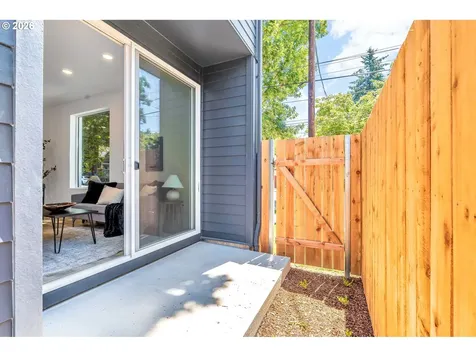 4495 SE Division Street Portland OR 97215