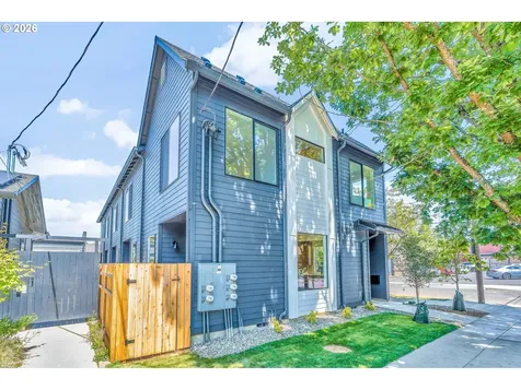 4495 SE Division Street Portland OR 97215