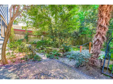 1325 NW 26th Avenue Portland OR 97210