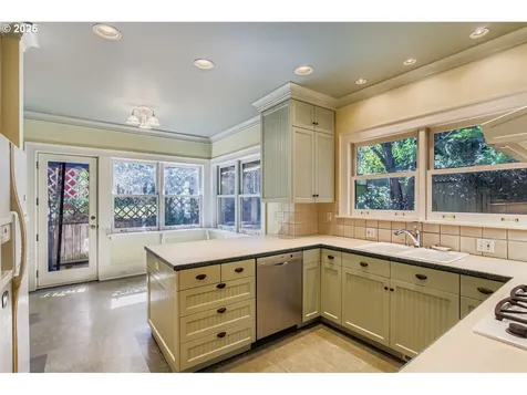 1325 NW 26th Avenue Portland OR 97210