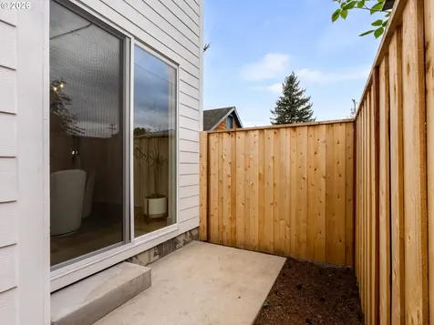7379 N Mobile Avenue Portland OR 97217