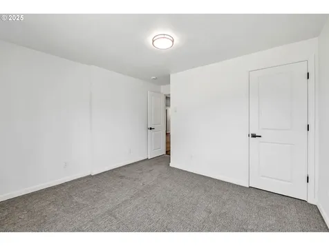 2295 Laurelhurst Drive Eugene OR 97402