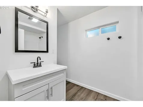 2295 Laurelhurst Drive Eugene OR 97402