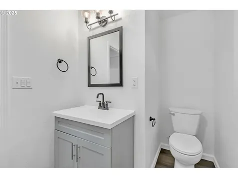 2295 Laurelhurst Drive Eugene OR 97402