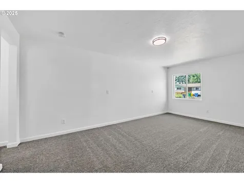 2295 Laurelhurst Drive Eugene OR 97402