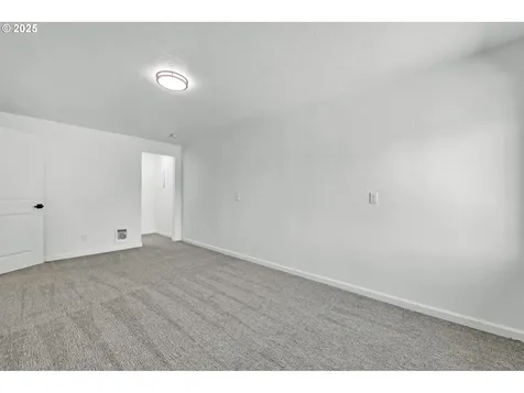 2295 Laurelhurst Drive Eugene OR 97402