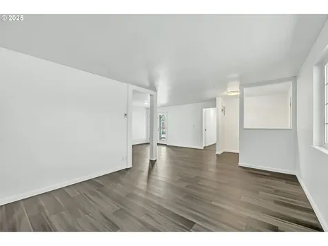 2295 Laurelhurst Drive Eugene OR 97402