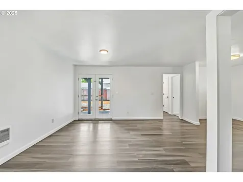 2295 Laurelhurst Drive Eugene OR 97402