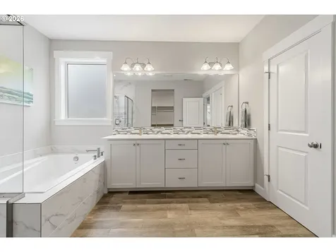 7503 NE 172nd Place Vancouver WA 98682