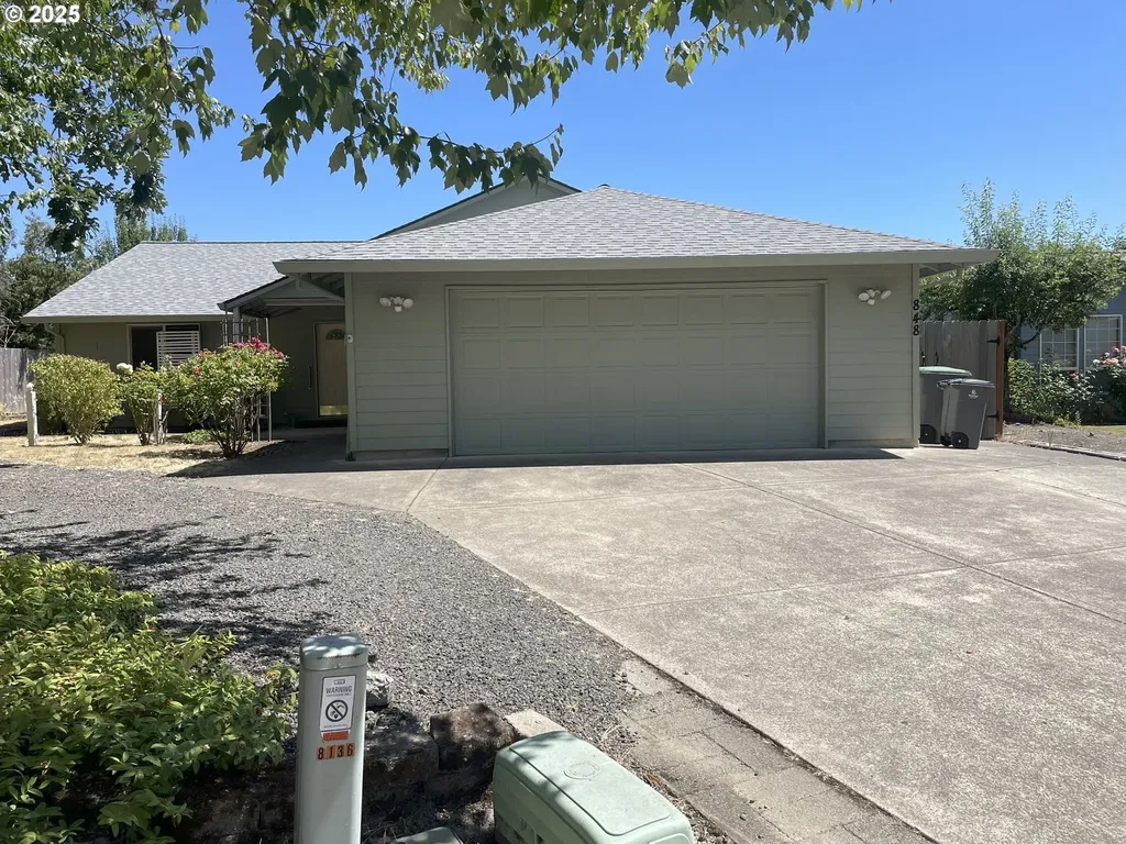 848 SW Hawthorne Street Mcminnville OR 97128