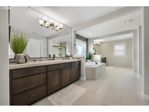 10642 NW Glenmore Way Portland OR 97229