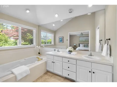 28563 SW Meadows Loop Wilsonville OR 97070