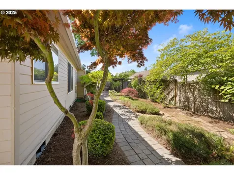 28563 SW Meadows Loop Wilsonville OR 97070