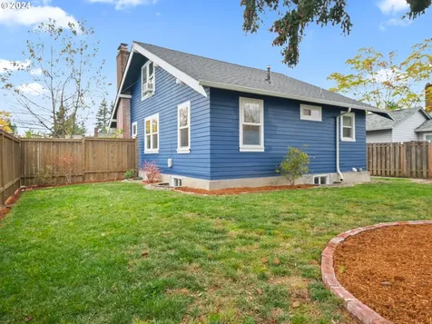 7506 SE Raymond Street Portland OR 97206