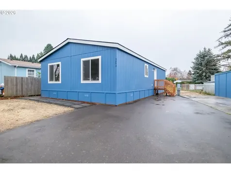 3253 Comber Court NE Salem OR 97305