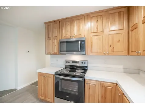 3253 Comber Court NE Salem OR 97305