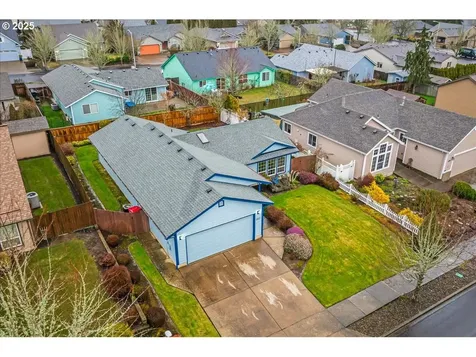 2411 SW Leo Street Mcminnville OR 97128