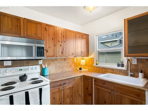3412 Unander Avenue Vancouver WA 98660
