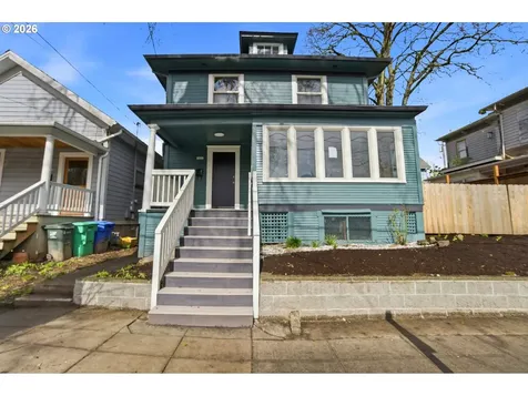 1421 SE Pine Street Portland OR 97214