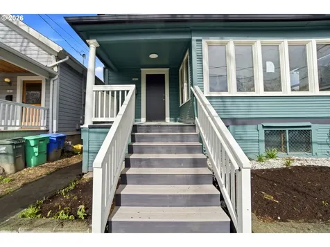 1421 SE Pine Street Portland OR 97214