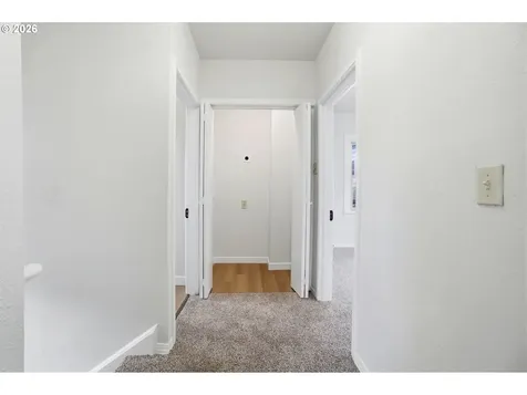 1421 SE Pine Street Portland OR 97214