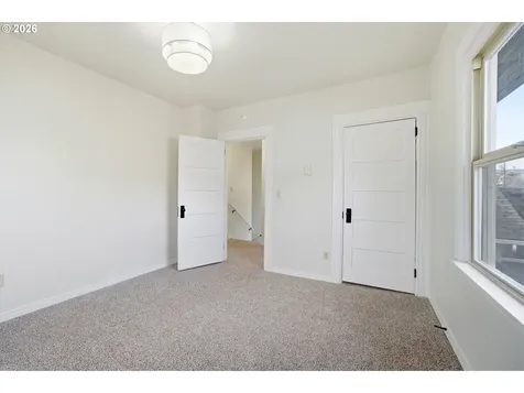 1421 SE Pine Street Portland OR 97214