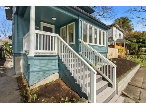 1421 SE Pine Street Portland OR 97214