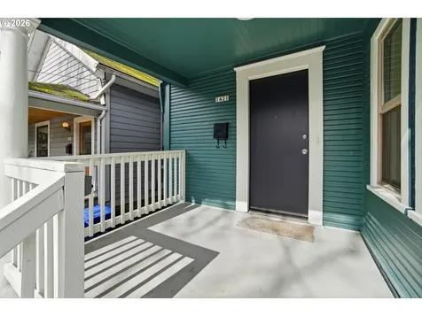 1421 SE Pine Street Portland OR 97214