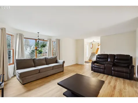 2853 SE Maple Street Hillsboro OR 97123