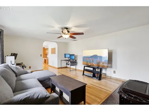 2853 SE Maple Street Hillsboro OR 97123