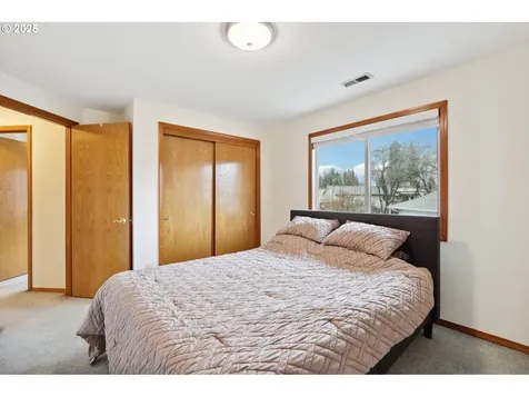 2853 SE Maple Street Hillsboro OR 97123