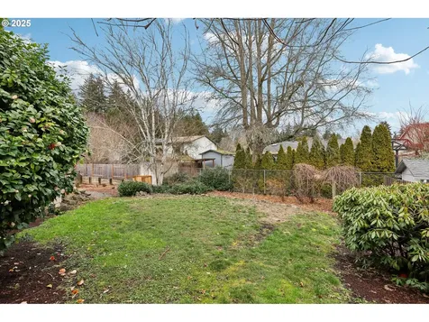 2853 SE Maple Street Hillsboro OR 97123
