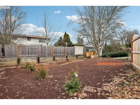 2853 SE Maple Street Hillsboro OR 97123