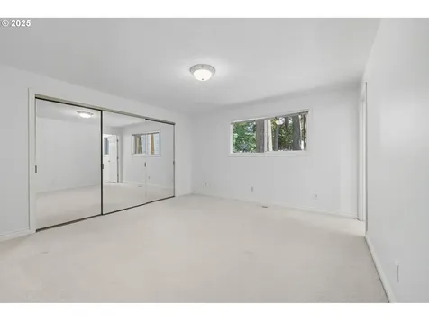 13525 SW Fircrest Court Beaverton OR 97008