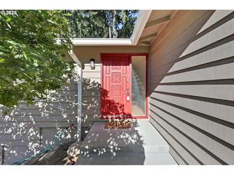13525 SW Fircrest Court Beaverton OR 97008