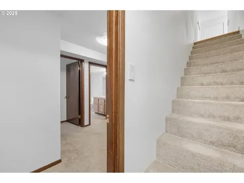 13525 SW Fircrest Court Beaverton OR 97008