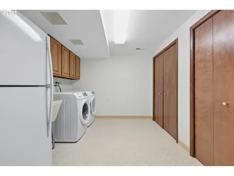 13525 SW Fircrest Court Beaverton OR 97008