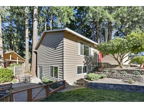 13525 SW Fircrest Court Beaverton OR 97008